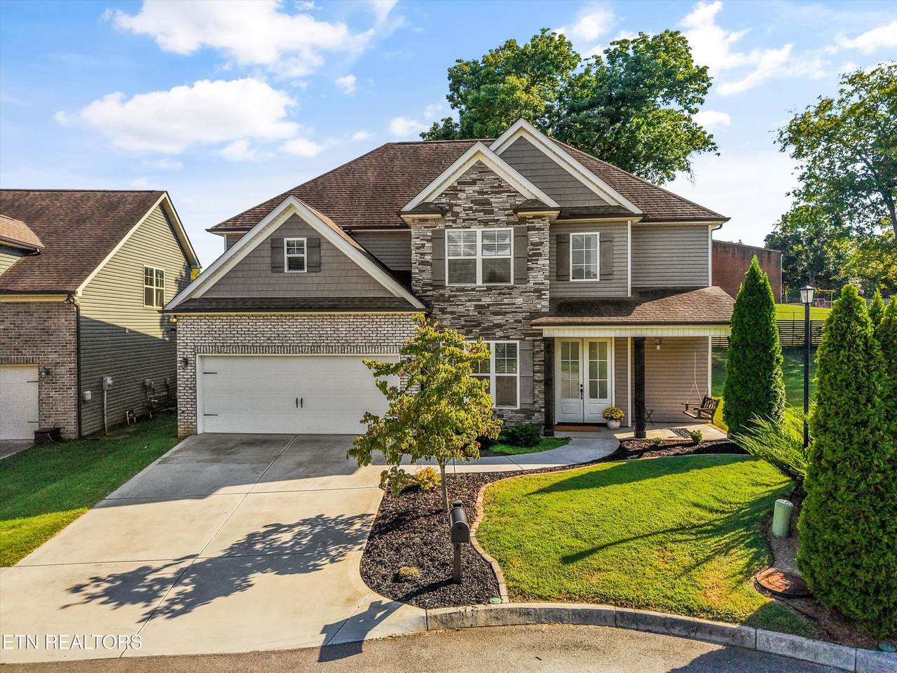 8934 Highbury Way - Photo 1