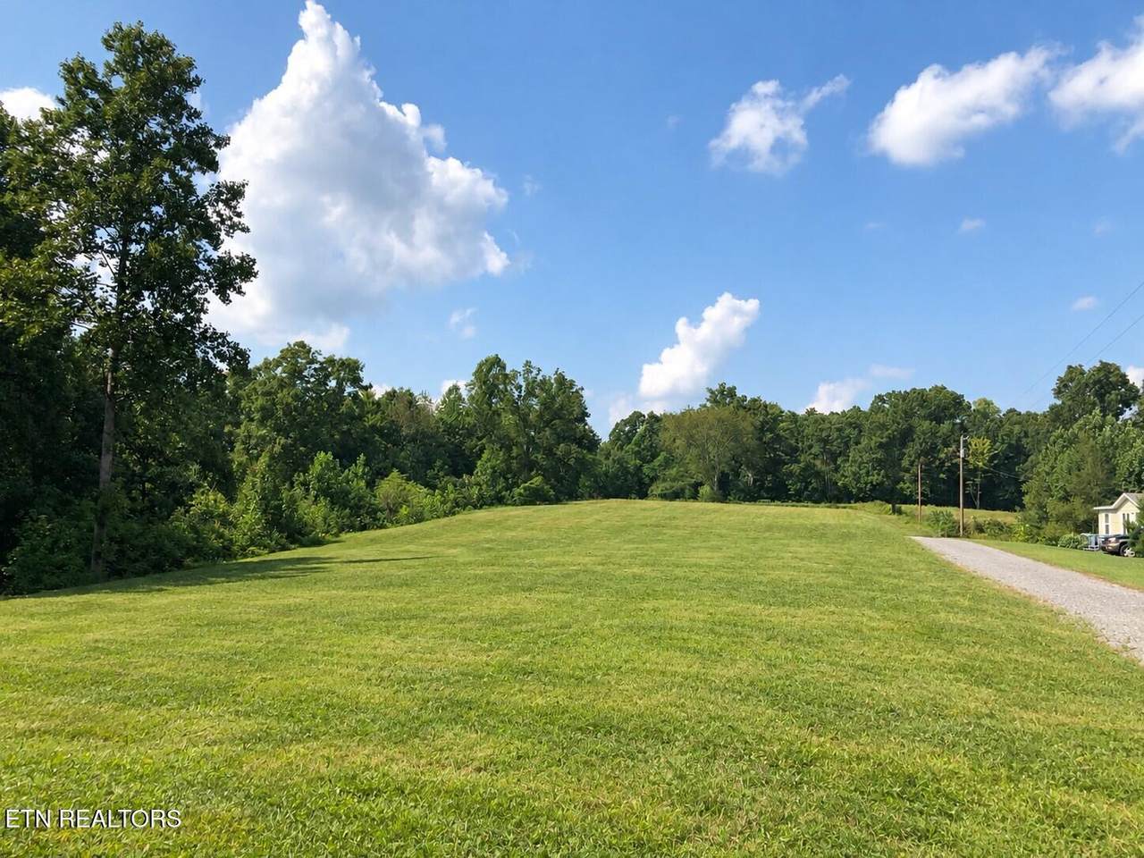 00 Twin Oaks Rd - Photo 1