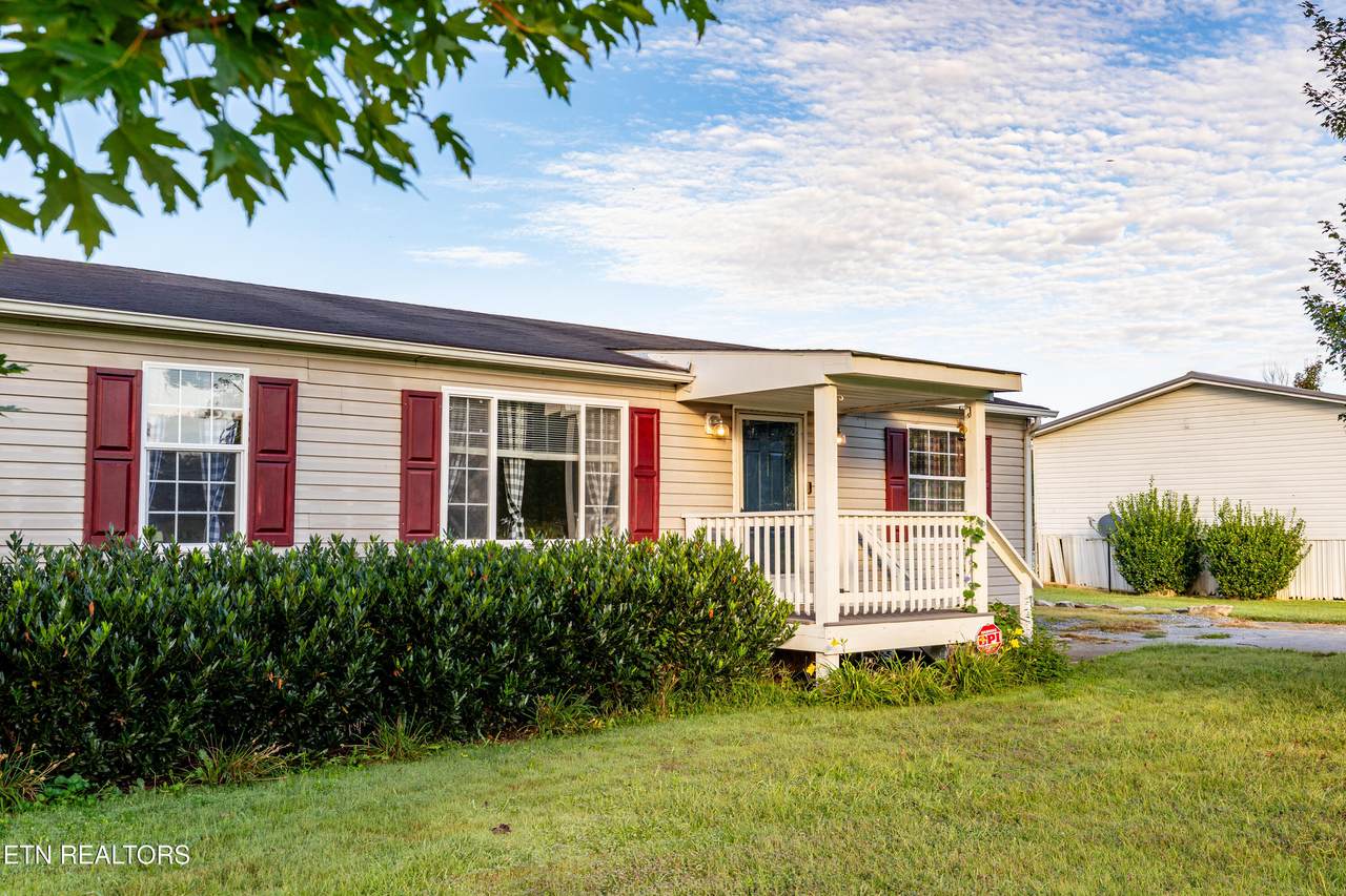 1229 Mountain View Circle - Photo 1