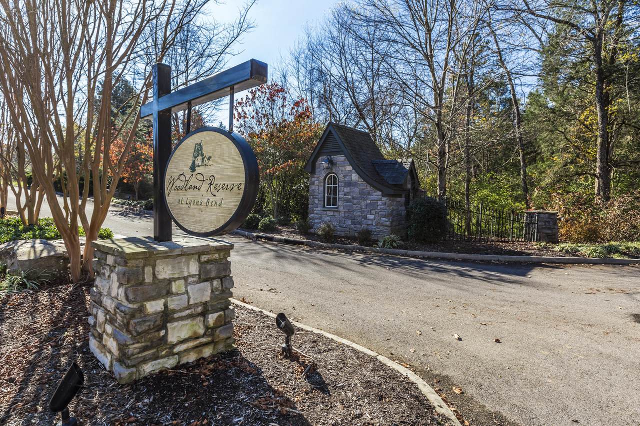 2216 Falcon Crest Lane - Photo 1