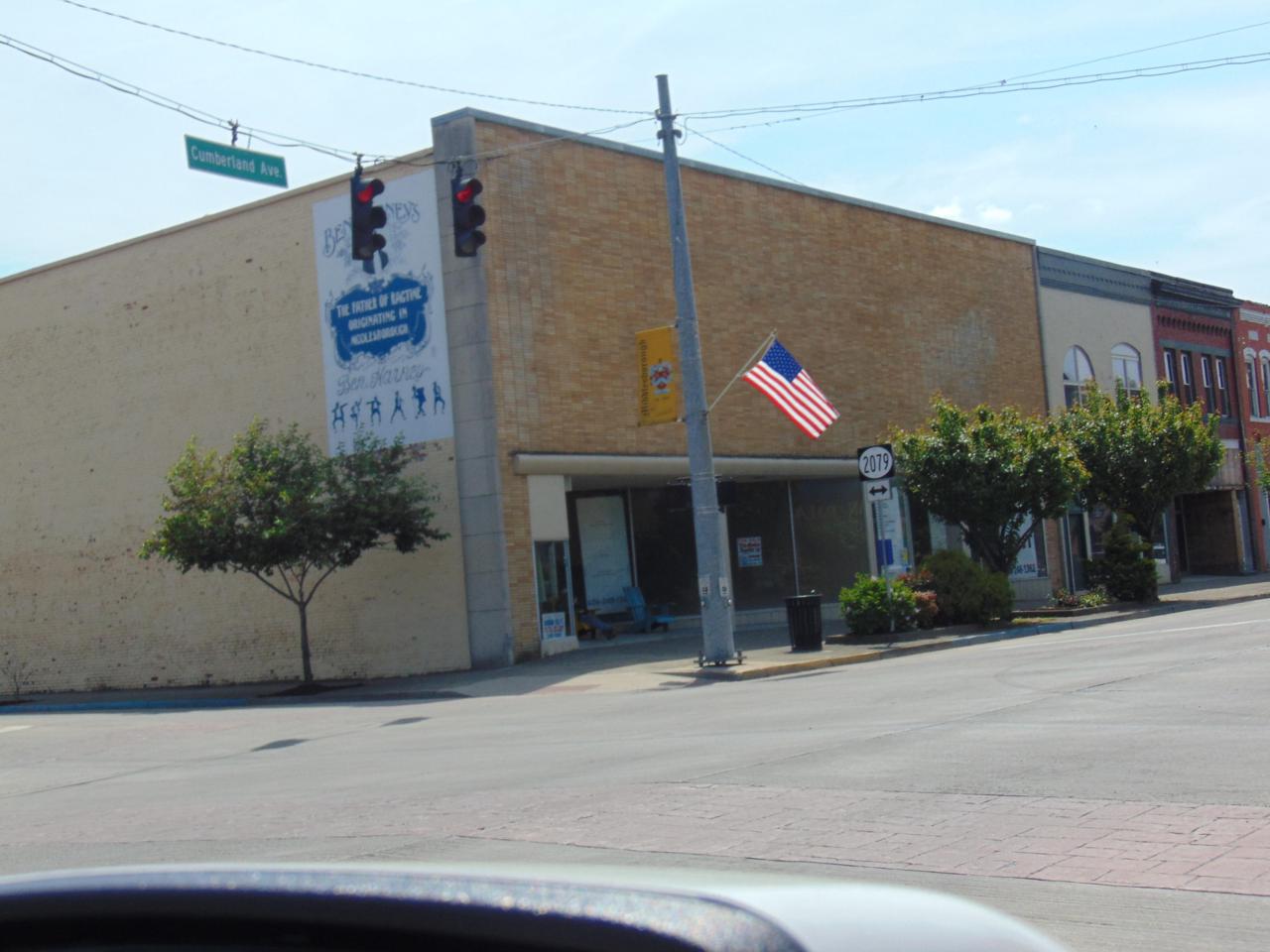 901-905 Cumberland Ave. - Photo 1