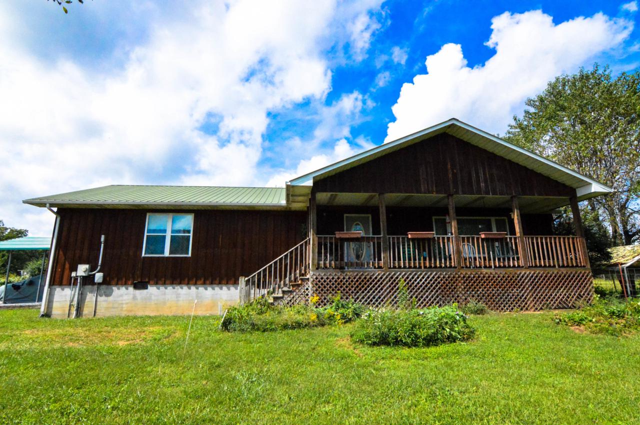 2256 Roslin Rd - Photo 1