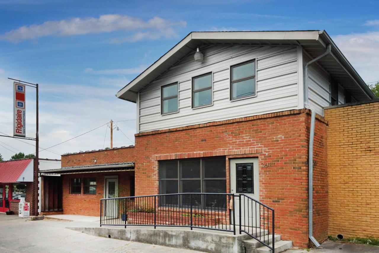 2609 Broadway Ave - Photo 1