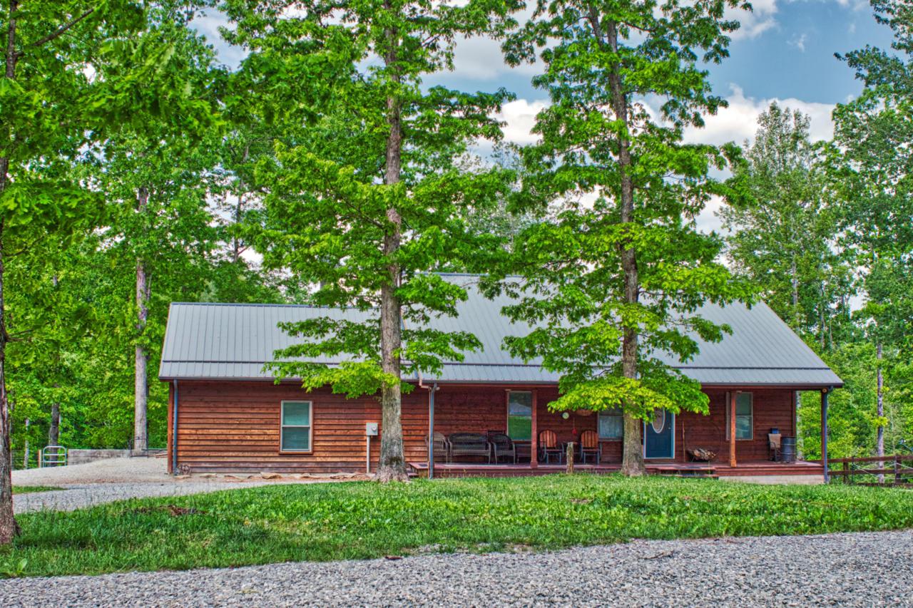 135 West Ridge Rd - Photo 1