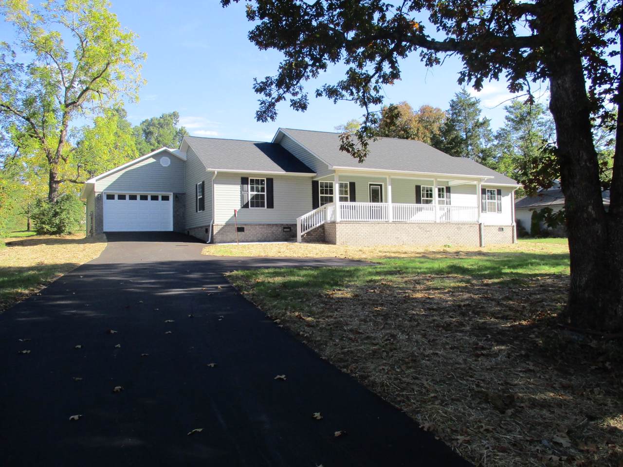 872 Waterview Drive - Photo 1