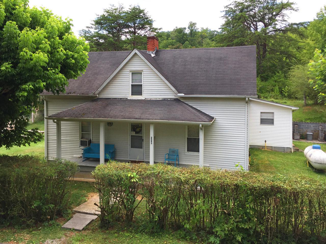 2395 Howard Rd - Photo 1