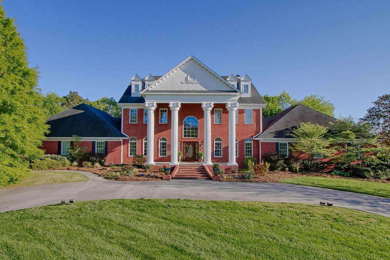 8566 River Club Way - Photo 1