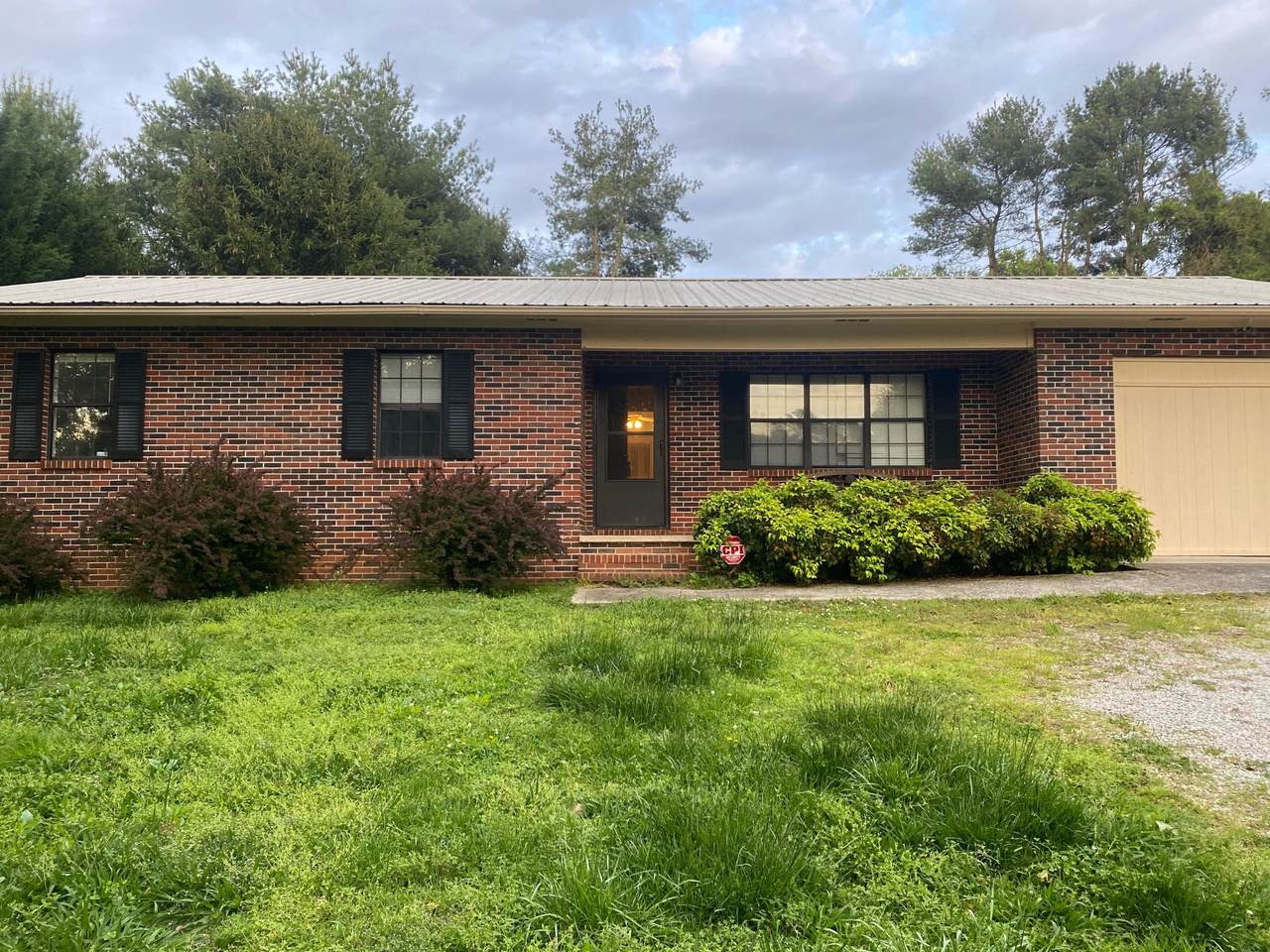 514 Kinzalow Drive - Photo 1
