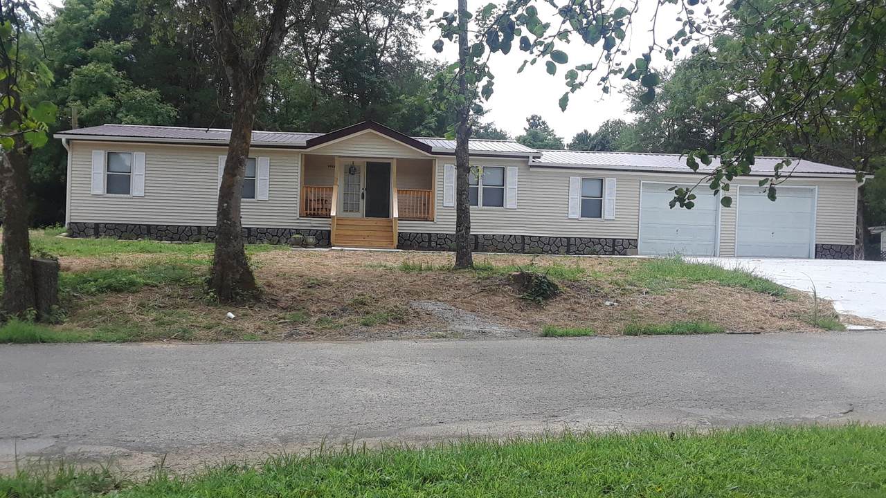 9902 Clift Rd - Photo 1