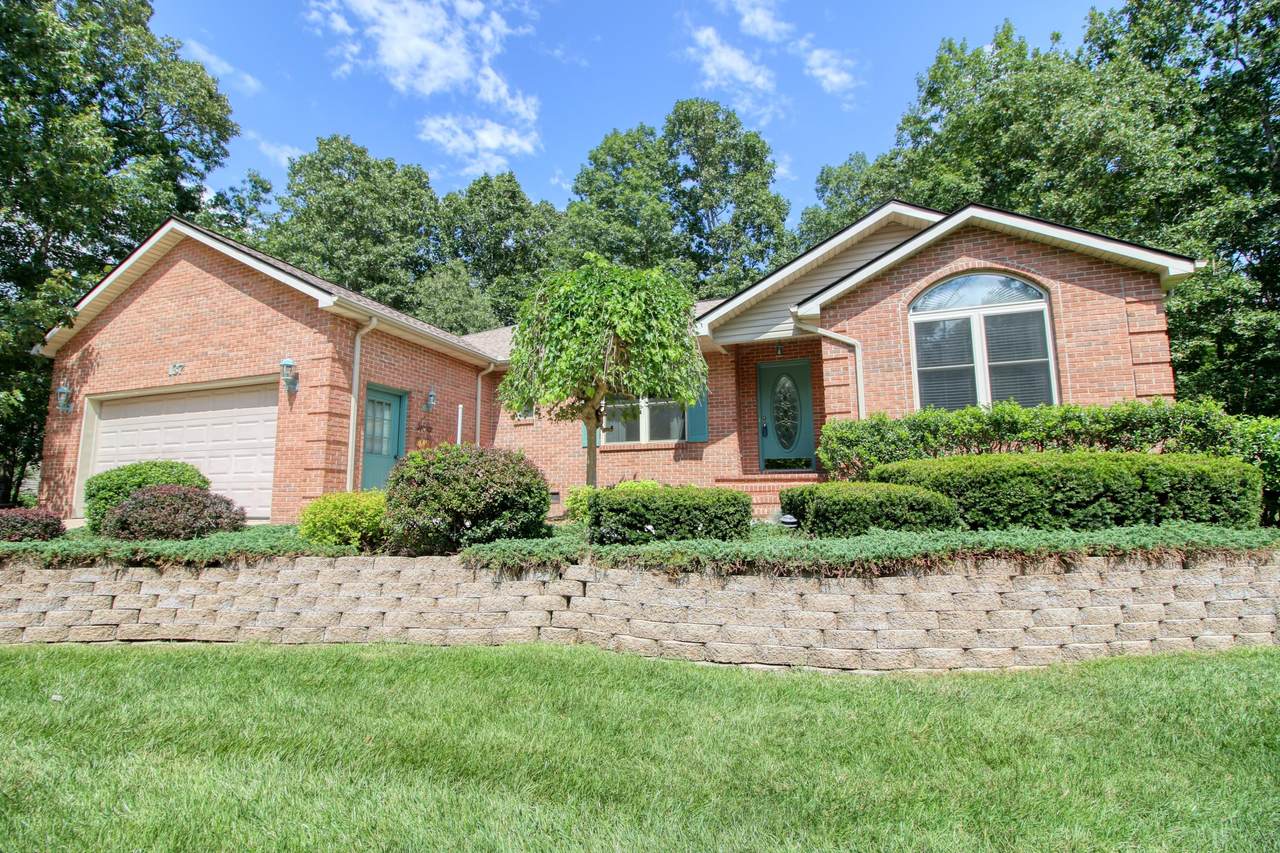 137 Kingsdown Drive - Photo 1