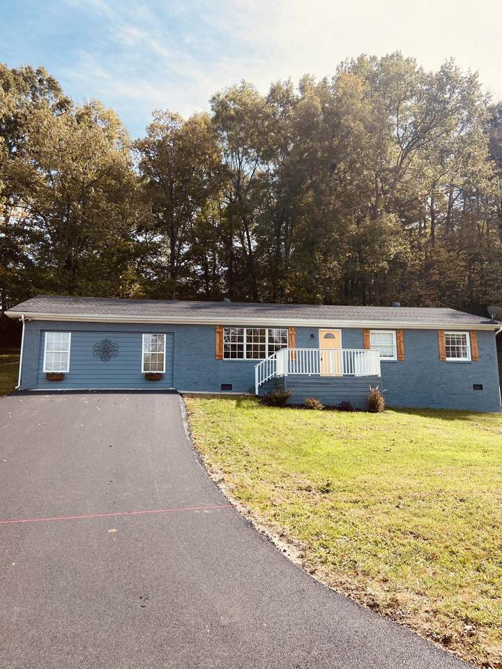 103 Cross Creek Circle - Photo 1