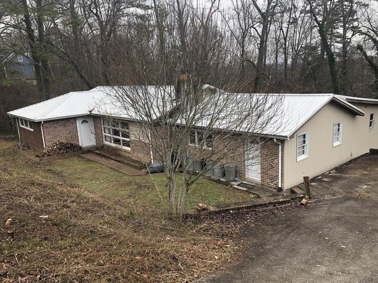 5410 Sunset Rd - Photo 1