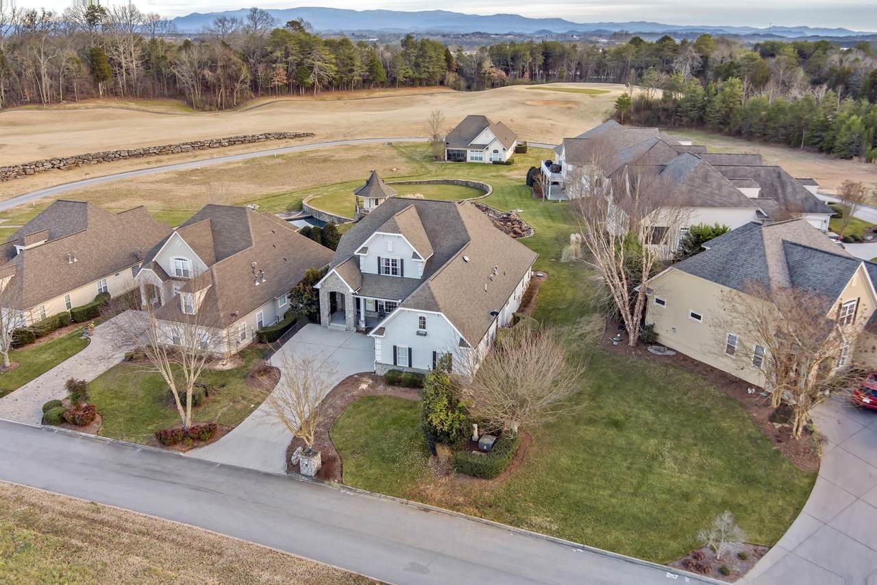 104 Greenfinch Drive - Photo 1