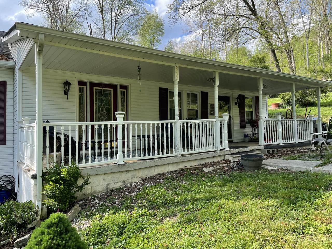 262 Kimberly Lane - Photo 1