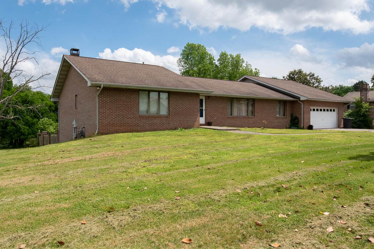 214 Amy Drive - Photo 1