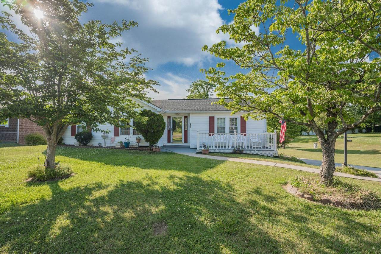1913 Nickerson Ave - Photo 1
