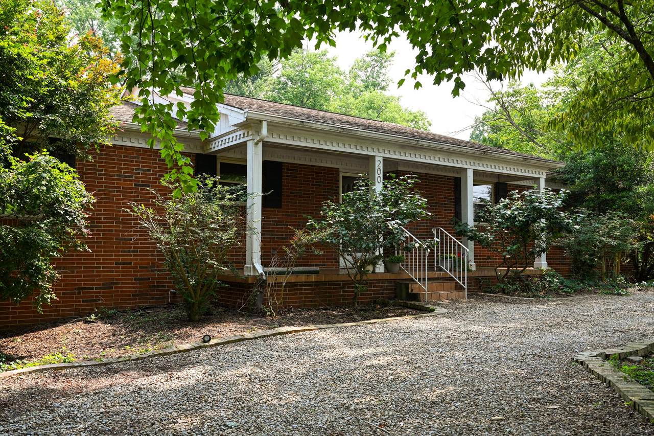 200 Suburban Rd - Photo 1