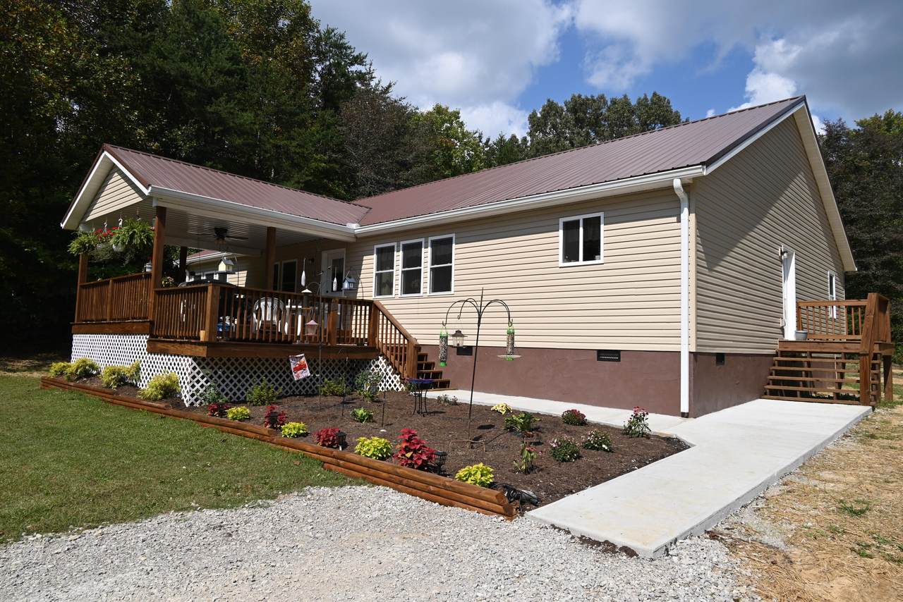 2723 Rugby Pike - Photo 1