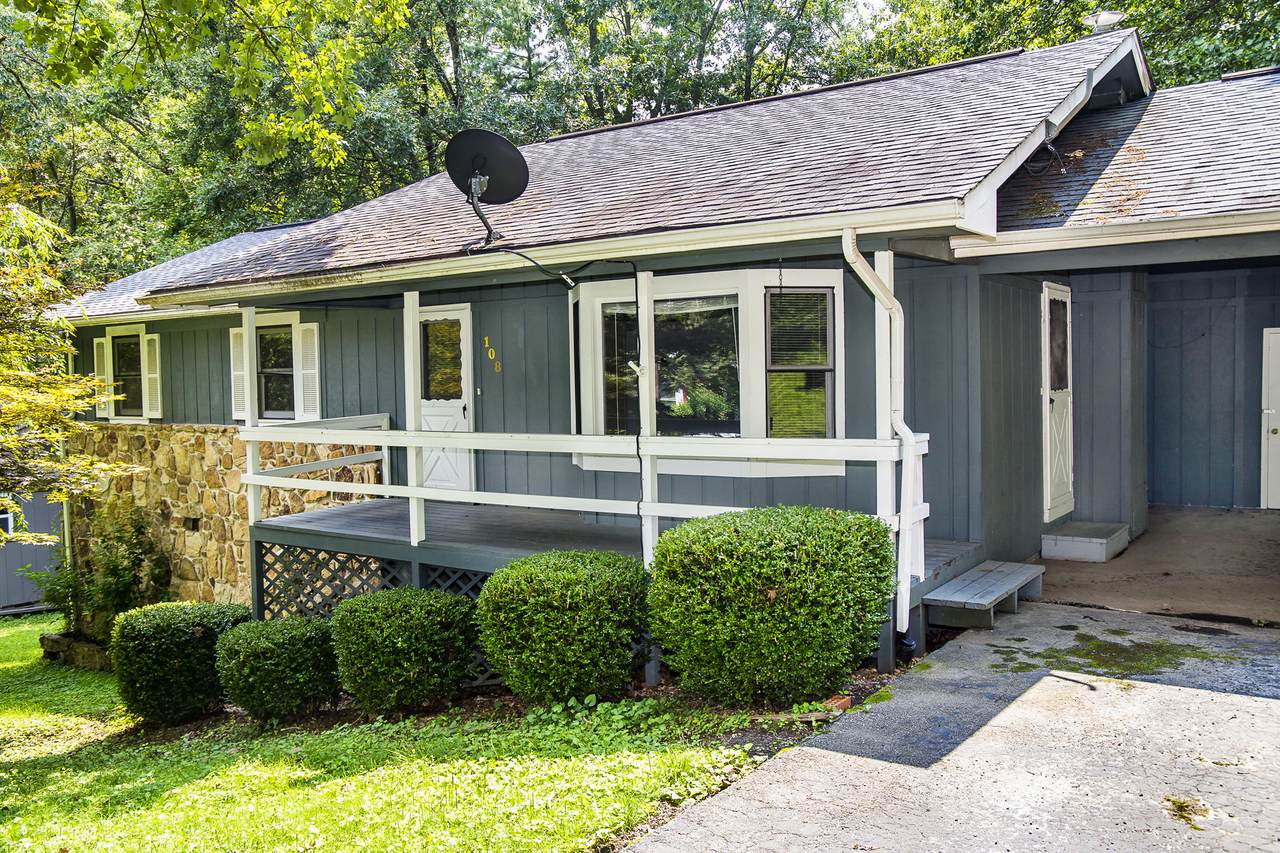 108 Jasper Drive - Photo 1