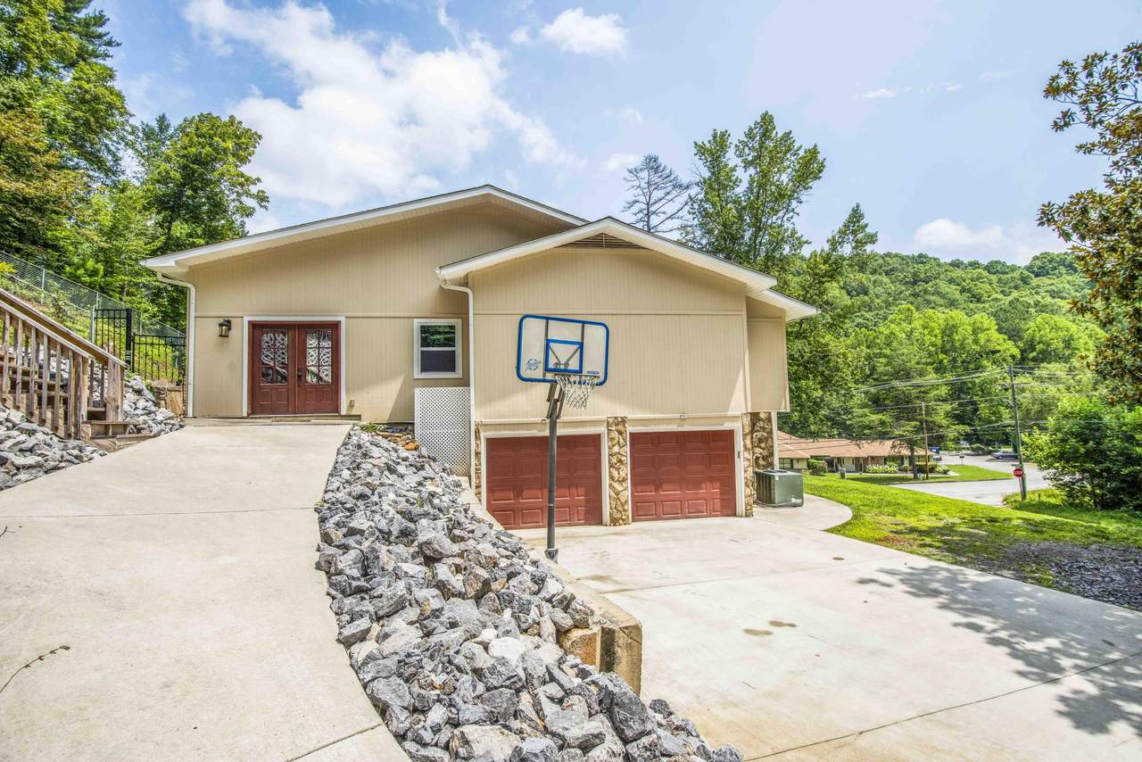 100 Glassboro Drive - Photo 1