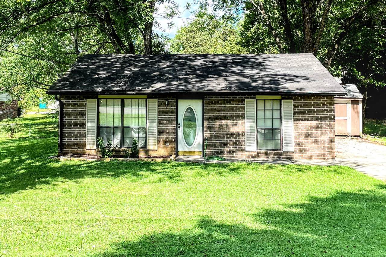 4905 Angelia Dr - Photo 1