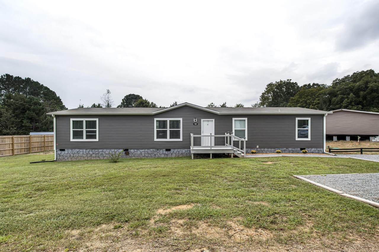 124 Helms Drive - Photo 1