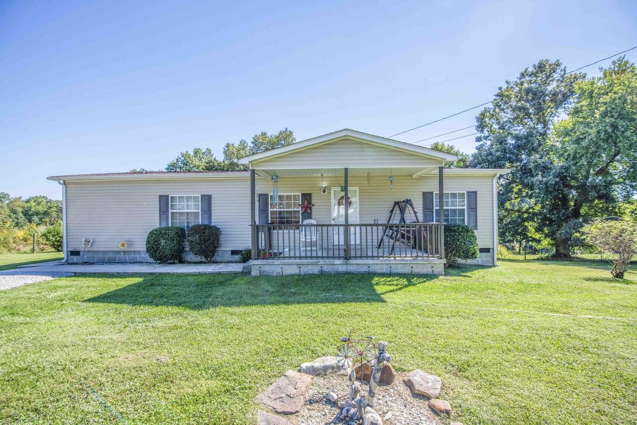 442 Ross Lane - Photo 1