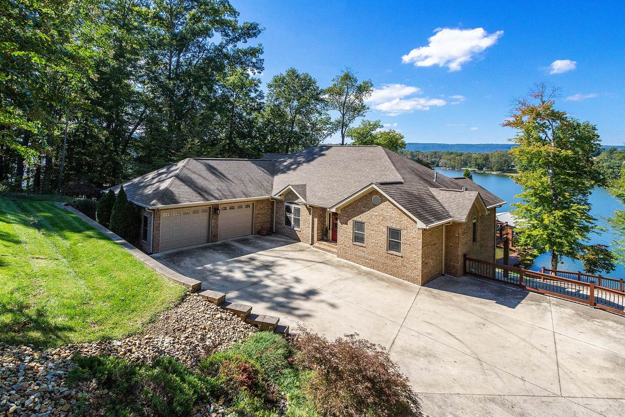 102 Spring Crossing Drive - Photo 1