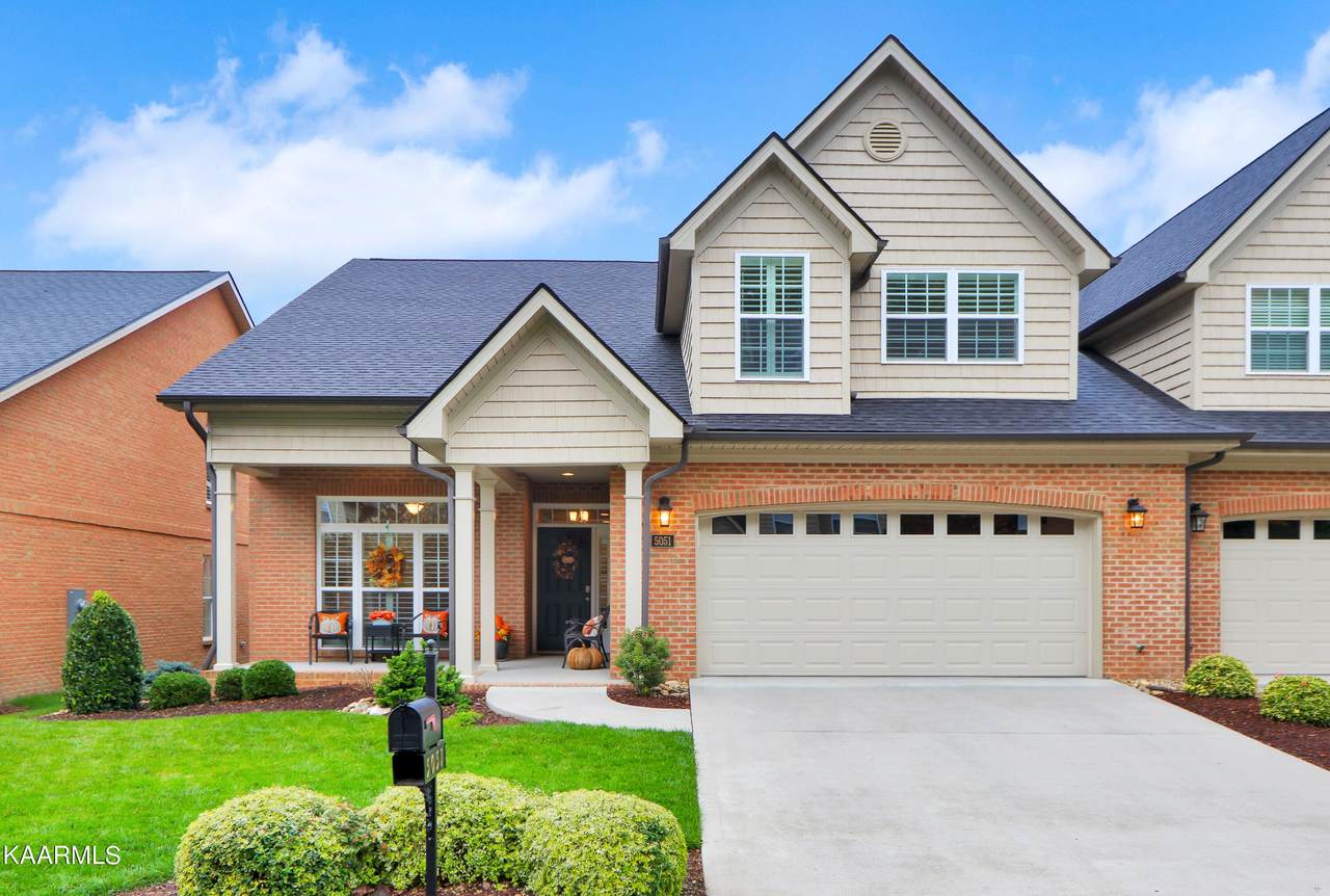 5051 Dovewood Way - Photo 1