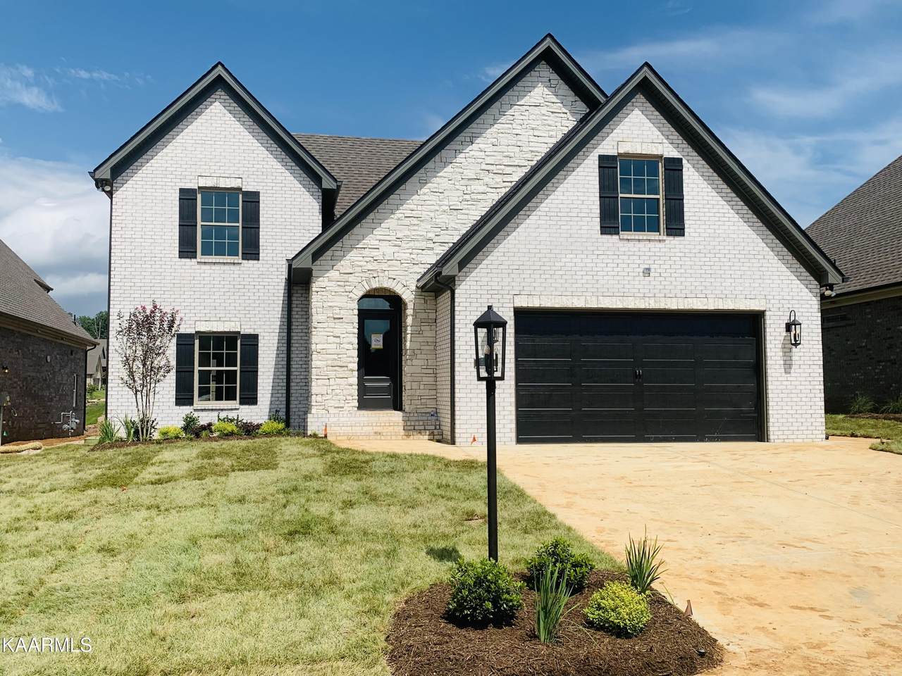 917 Valley Glen Blvd - Photo 1