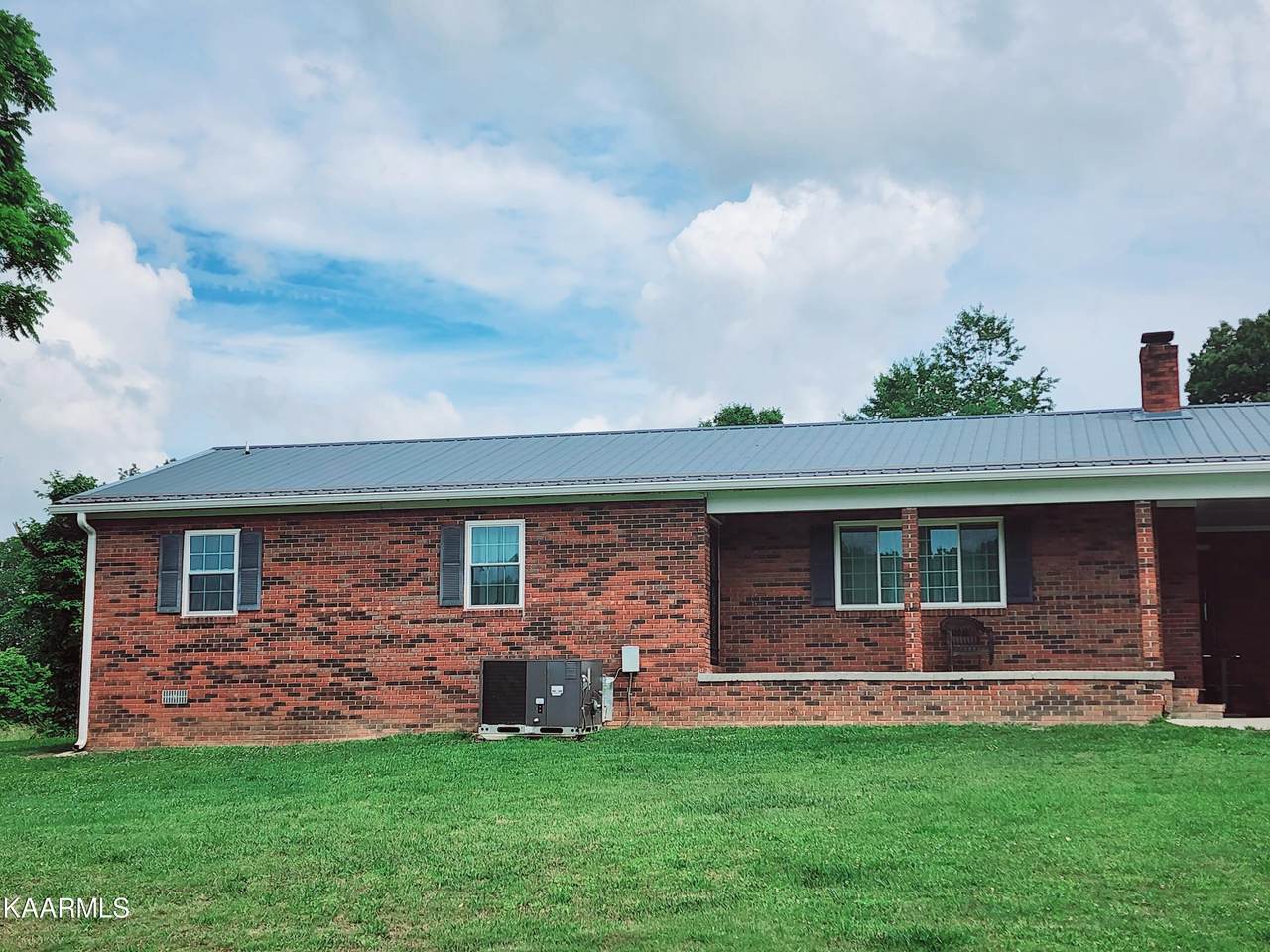 1669 Highway 90 - Photo 1