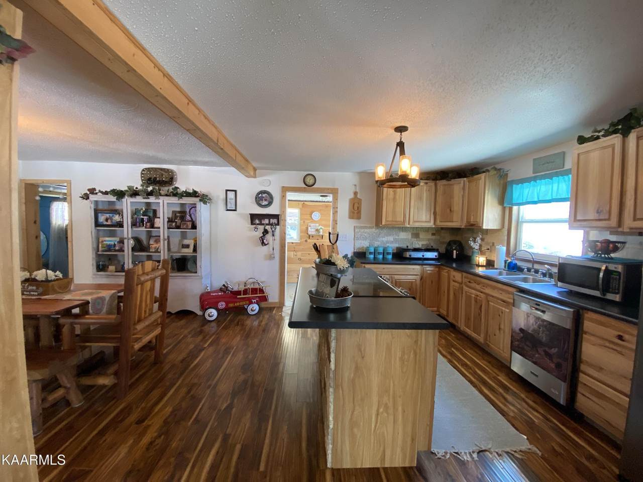 4662 Baker Hwy - Photo 1