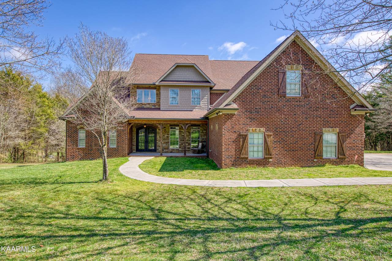 2212 Fallen Oaks Drive - Photo 1