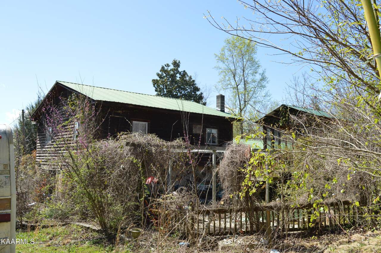 490 West Circle - Photo 1