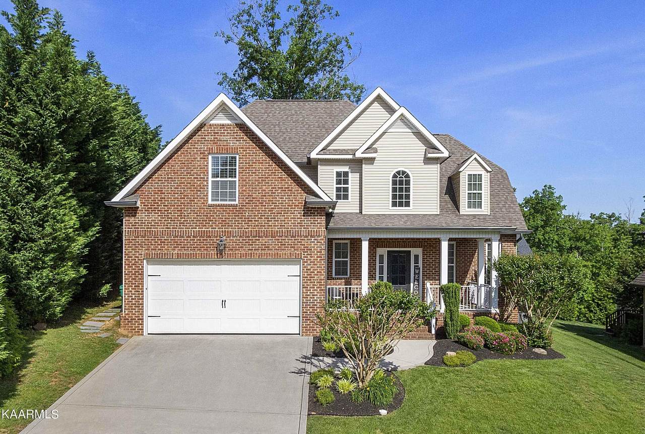 1326 Sloping Hill Lane - Photo 1