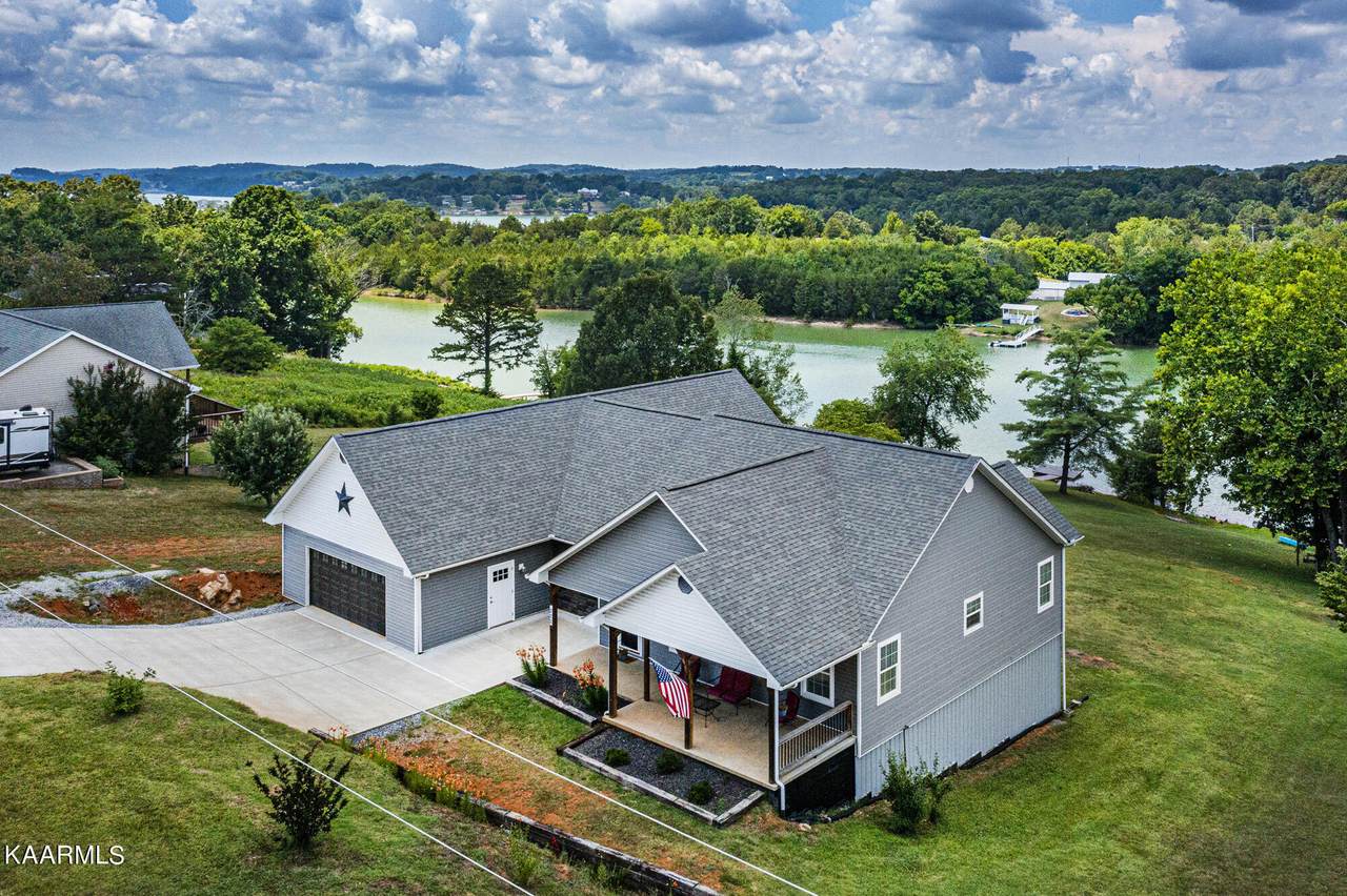 222 Sullivan Pointe - Photo 1