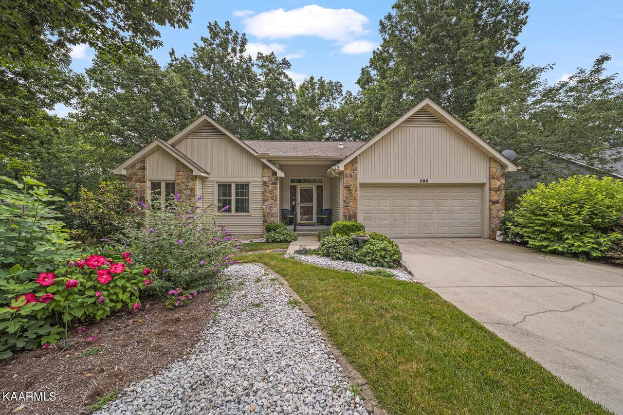 295 Kingsdown Drive - Photo 1