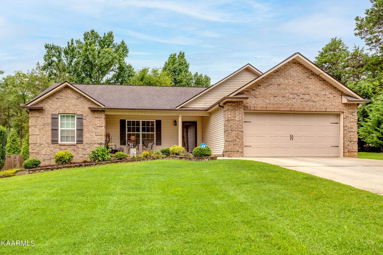 308 Loren Circle - Photo 1