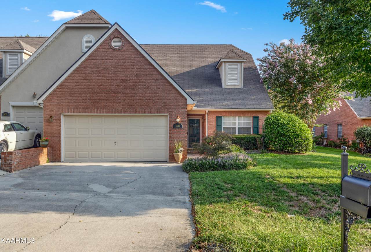 5717 Fall Creek Lane - Photo 1