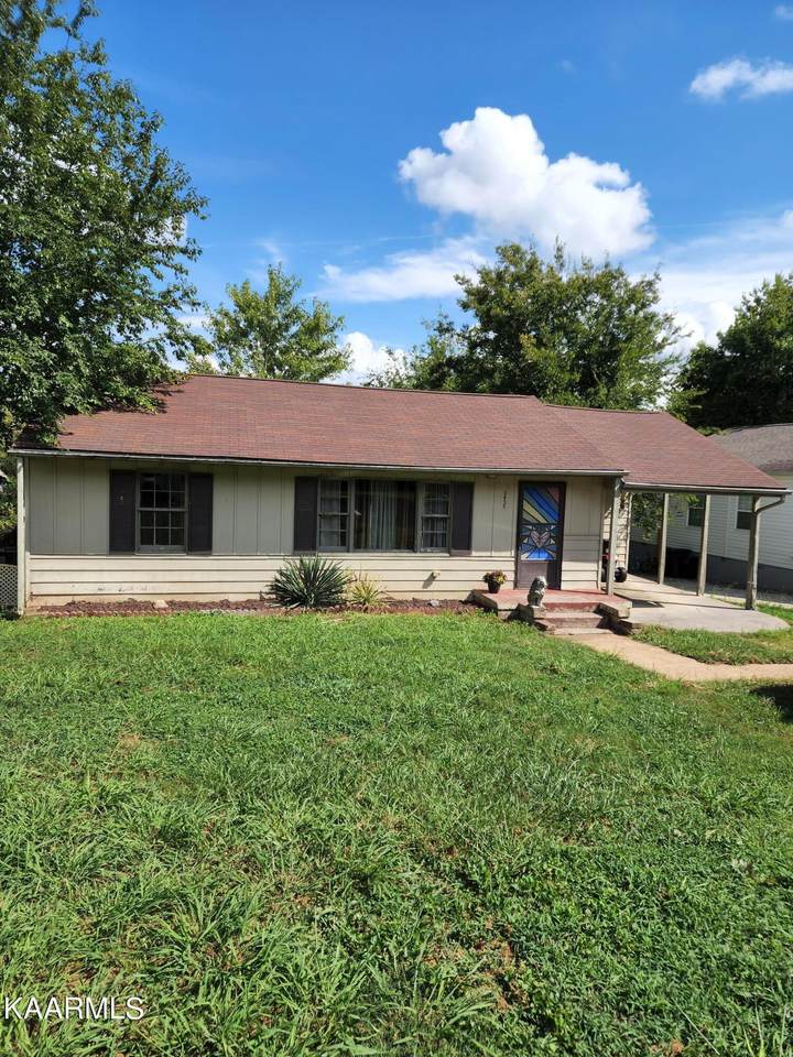 2438 Cecelia Ave - Photo 1