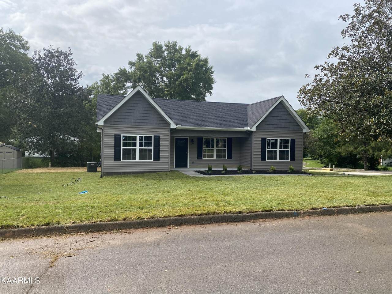 15 Lindale Lane - Photo 1