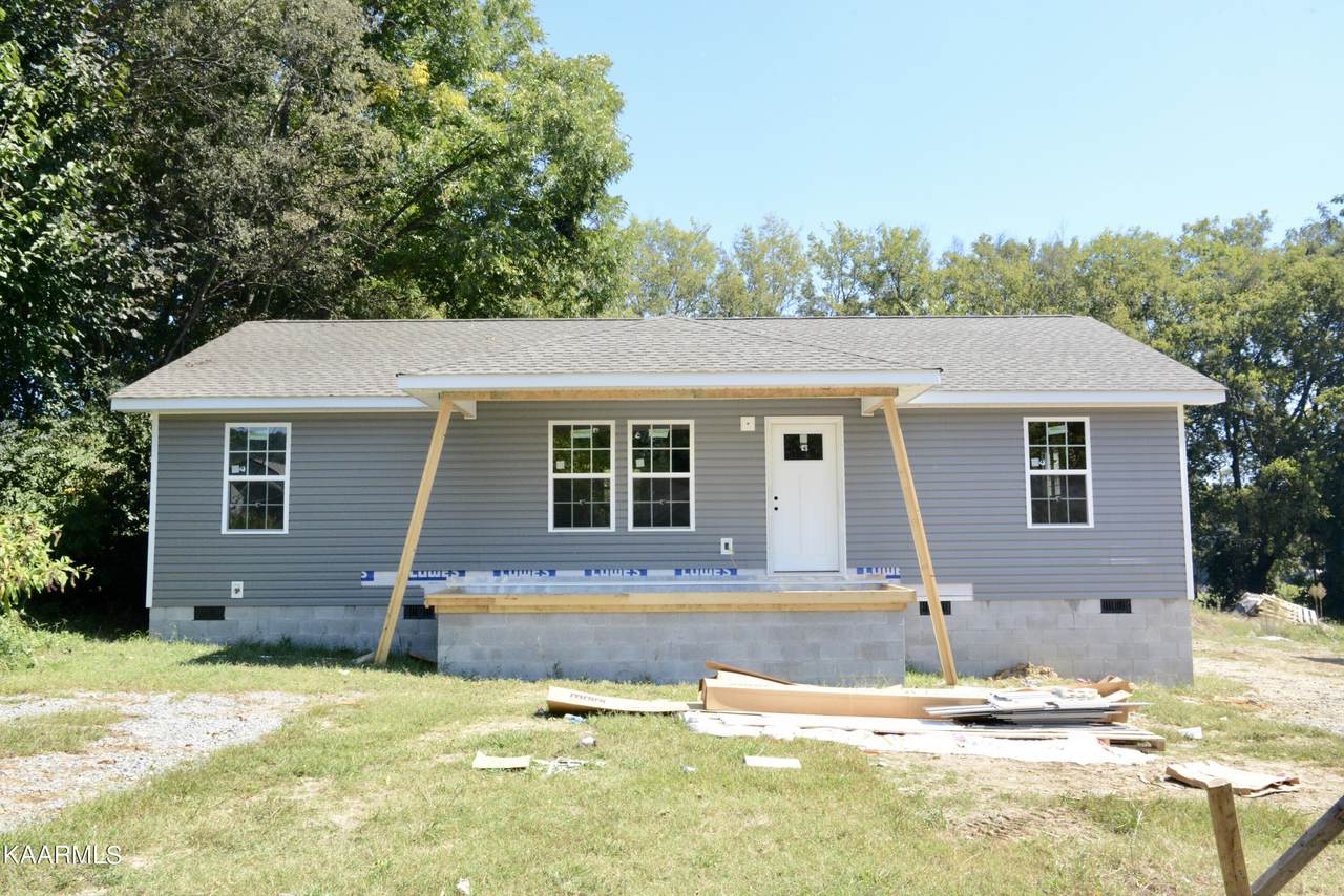 286 Boley St - Photo 1