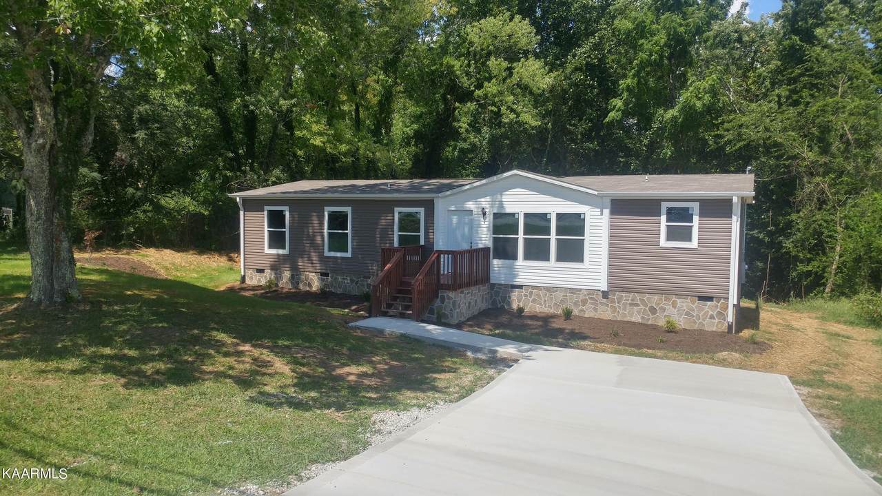 456 Outer Drive - Photo 1