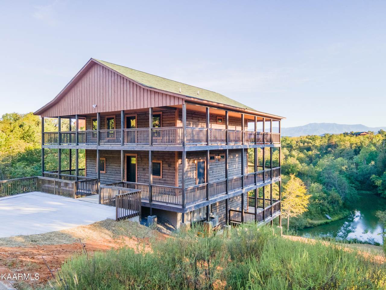 393 Oak Lake Dr - Photo 1
