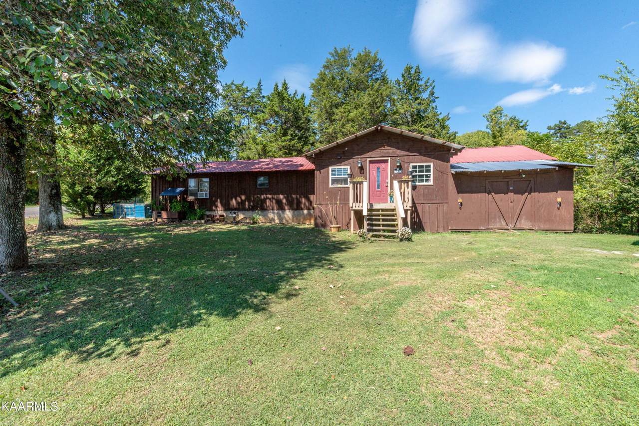 1368 Squire Fox Rd - Photo 1