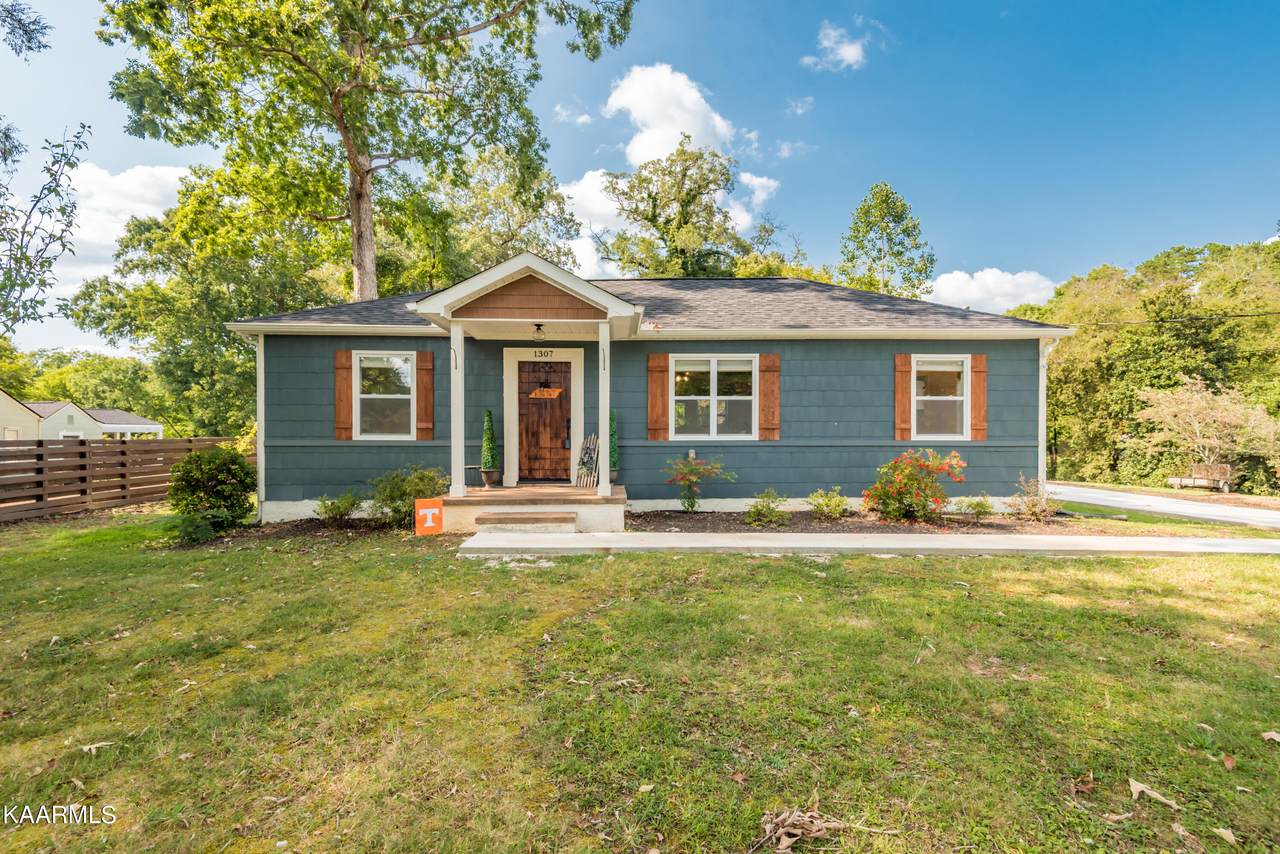 1307 Woodcrest Drive - Photo 1