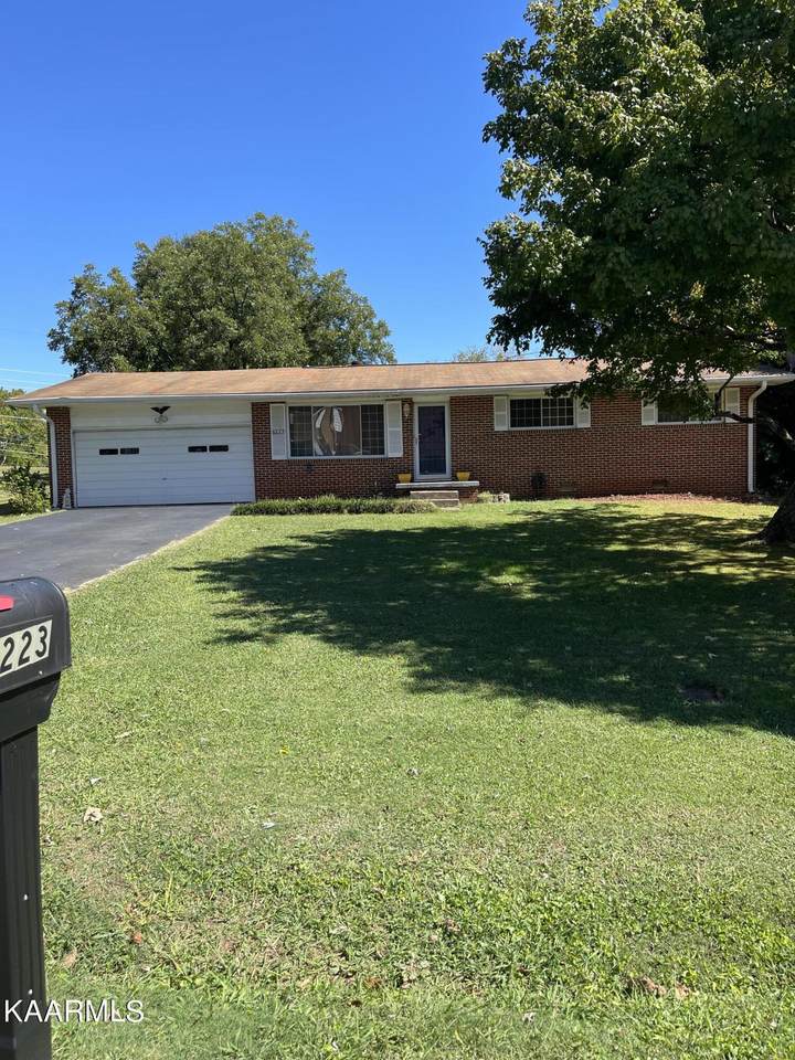 6223 Laguana Drive - Photo 1