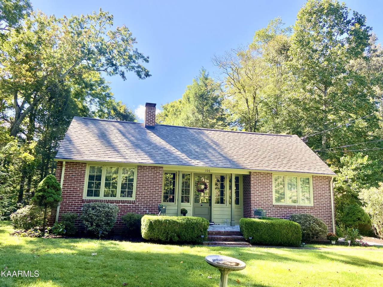 106 Dale Place - Photo 1