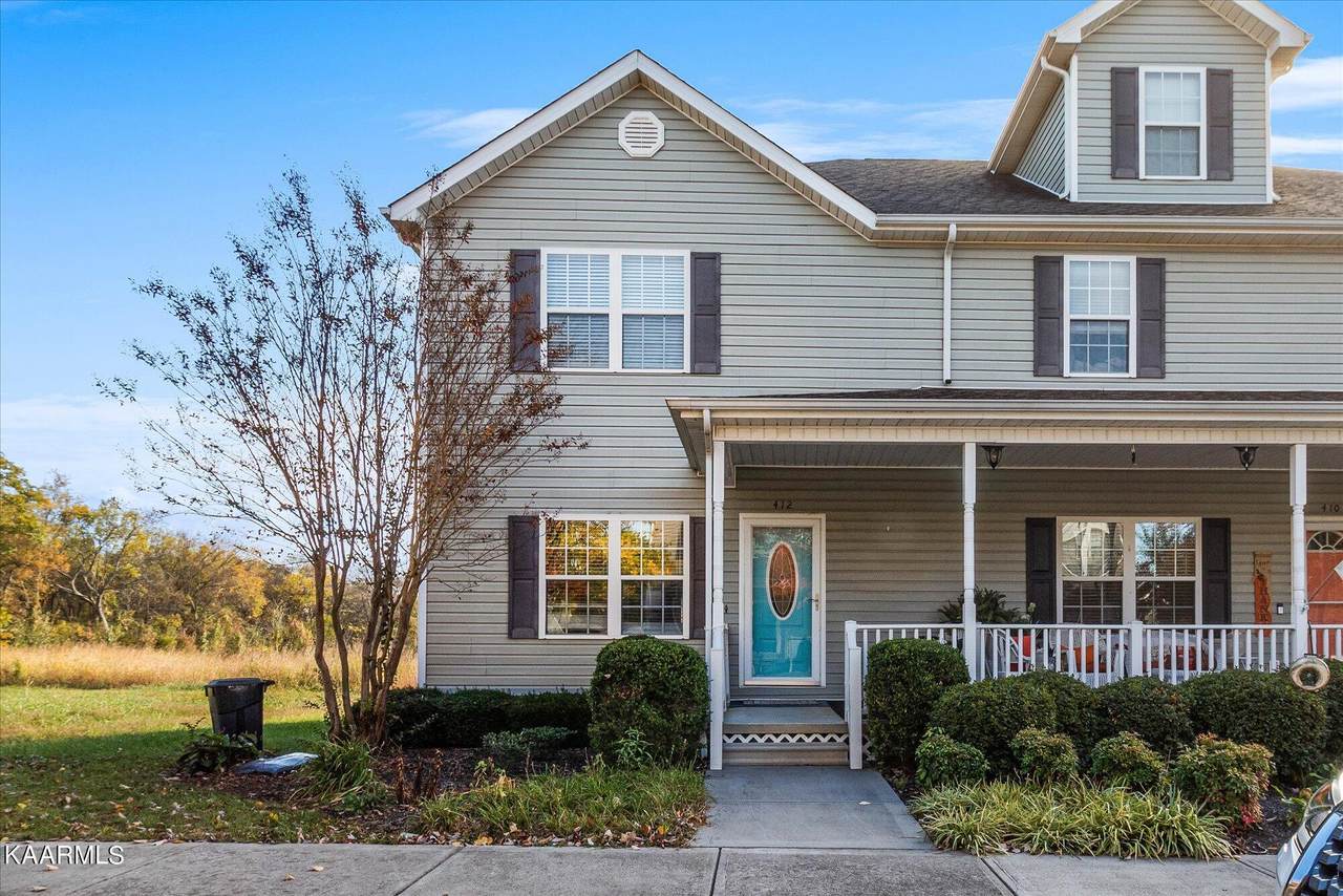 412 Ashbury Circle - Photo 1