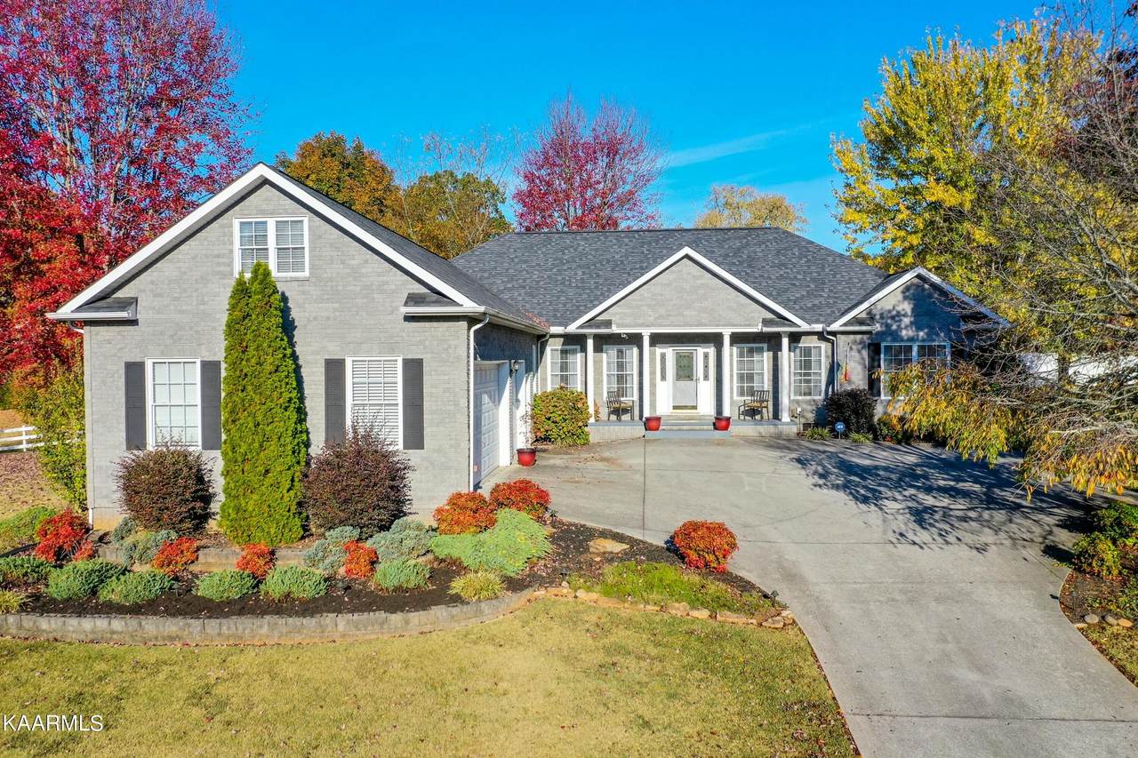 315 Danielle Court - Photo 1